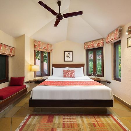 The Riverview Retreat Corbett By Leisure Hotels Garjia Kültér fotó
