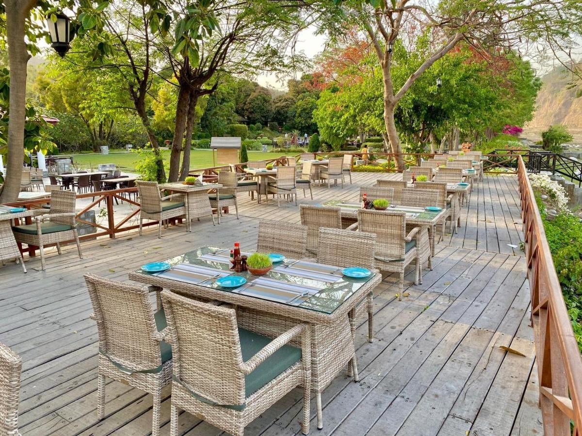 The Riverview Retreat Corbett By Leisure Hotels Garjia Kültér fotó