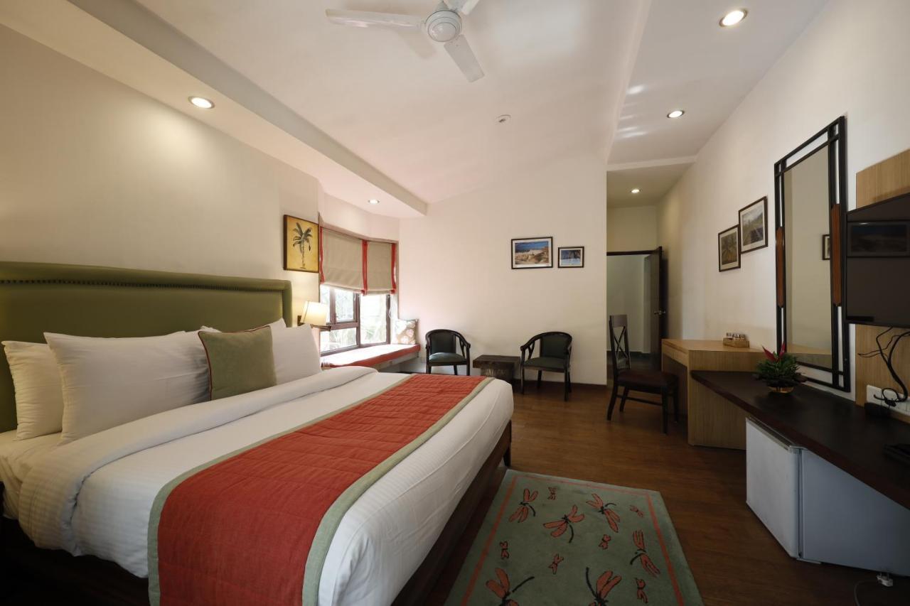 The Riverview Retreat Corbett By Leisure Hotels Garjia Kültér fotó
