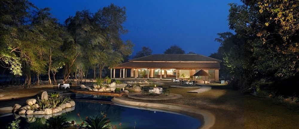 The Riverview Retreat Corbett By Leisure Hotels Garjia Kültér fotó