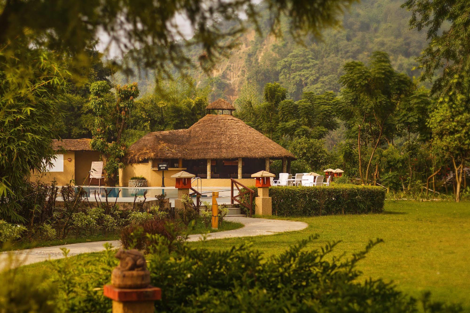 The Riverview Retreat Corbett By Leisure Hotels Garjia Kültér fotó
