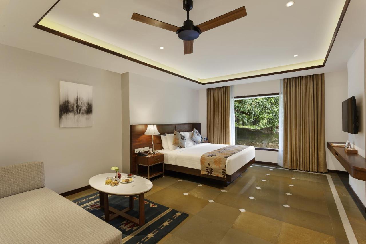 The Riverview Retreat Corbett By Leisure Hotels Garjia Kültér fotó